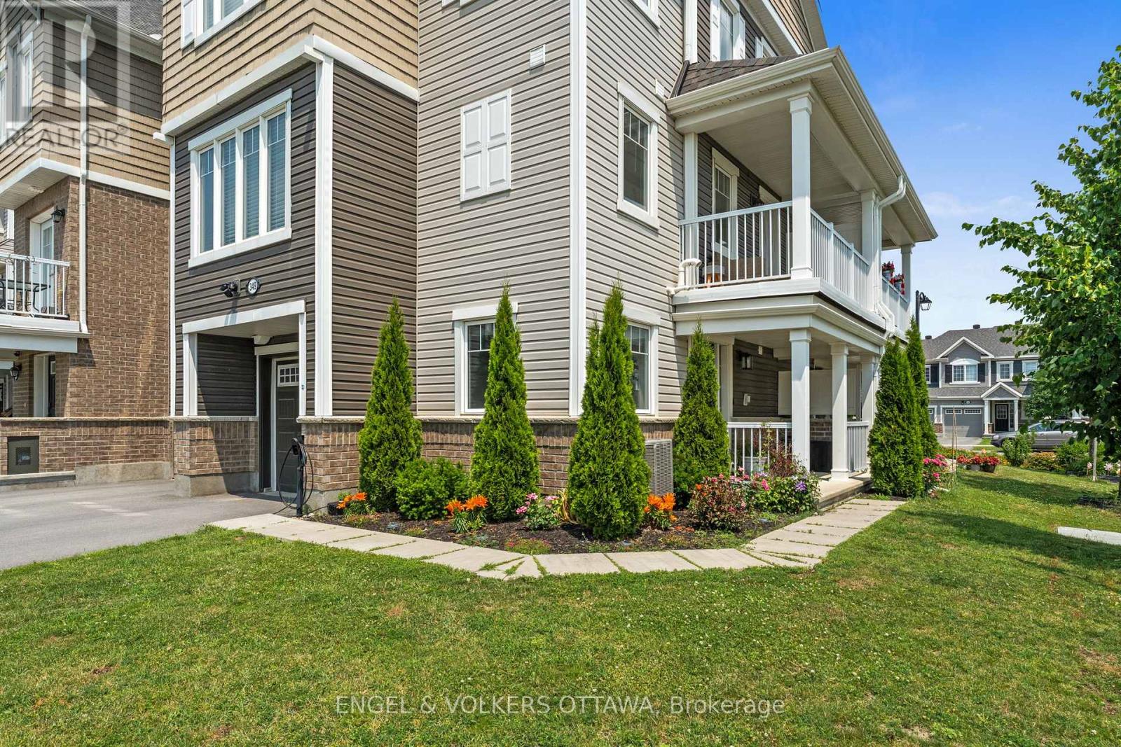 349 Pumpkinseed Crescent, Ottawa, Ontario  K2J 6K1 - Photo 5 - X12498220