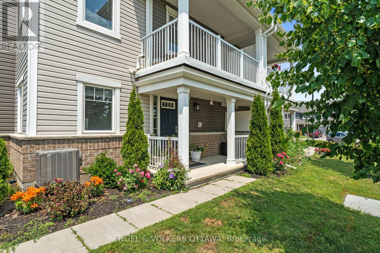 349 Pumpkinseed Crescent, Ottawa, Ontario  K2J 6K1 - Photo 6 - X12498220