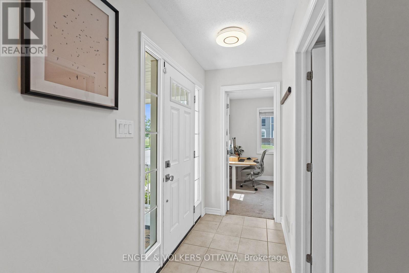 349 Pumpkinseed Crescent, Ottawa, Ontario  K2J 6K1 - Photo 7 - X12498220