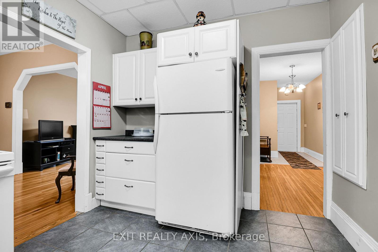 44 Main Street W, Westport, Ontario  K0G 1X0 - Photo 16 - X12498222