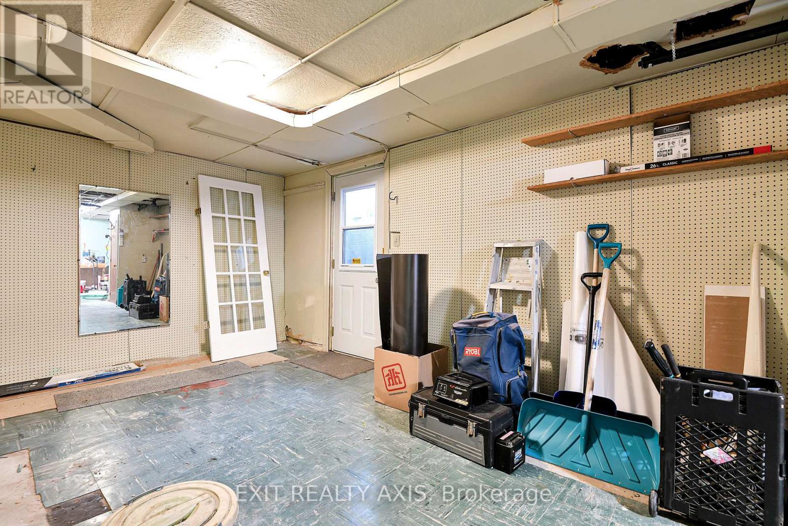 44 Main Street W, Westport, Ontario  K0G 1X0 - Photo 25 - X12498222