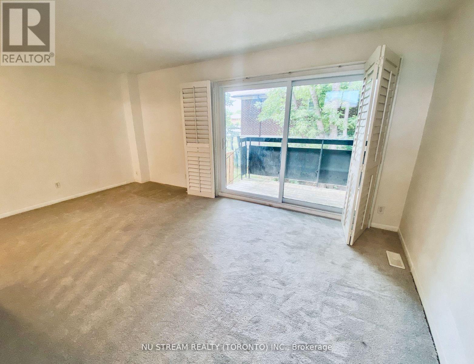 2 - 2020 Pharmacy Avenue, Toronto, Ontario  M1T 1H8 - Photo 3 - E12428500