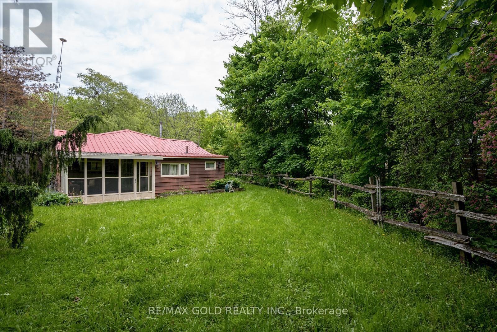 179 Ferndale Park Road, Caledon, Ontario  L7C 3J7 - Photo 14 - W12286872