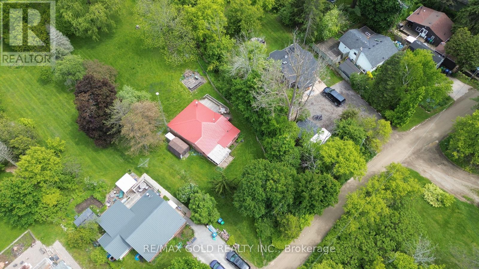 179 Ferndale Park Road, Caledon, Ontario  L7C 3J7 - Photo 6 - W12286872