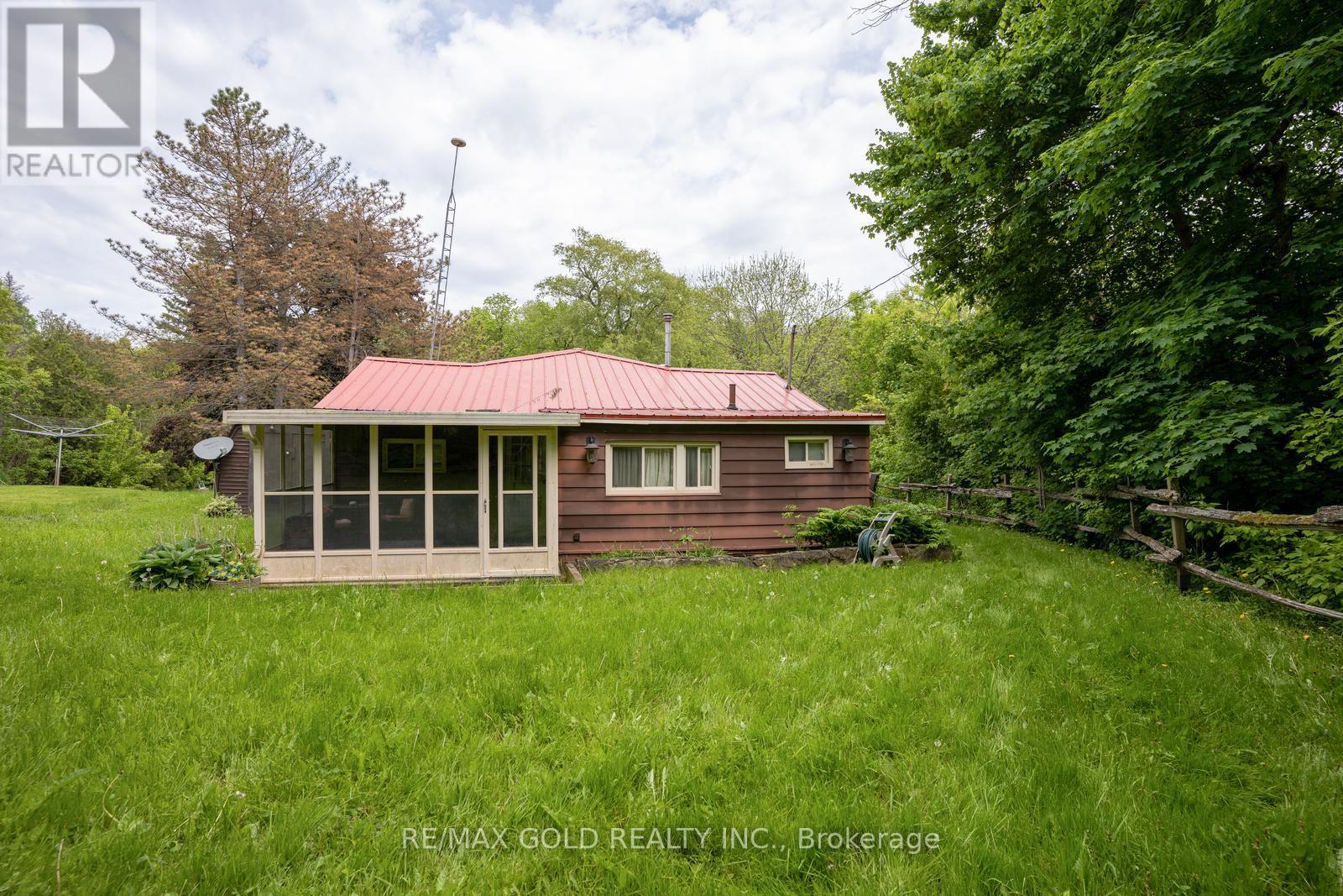 179 Ferndale Park Road, Caledon, Ontario  L7C 3J7 - Photo 13 - W12286872