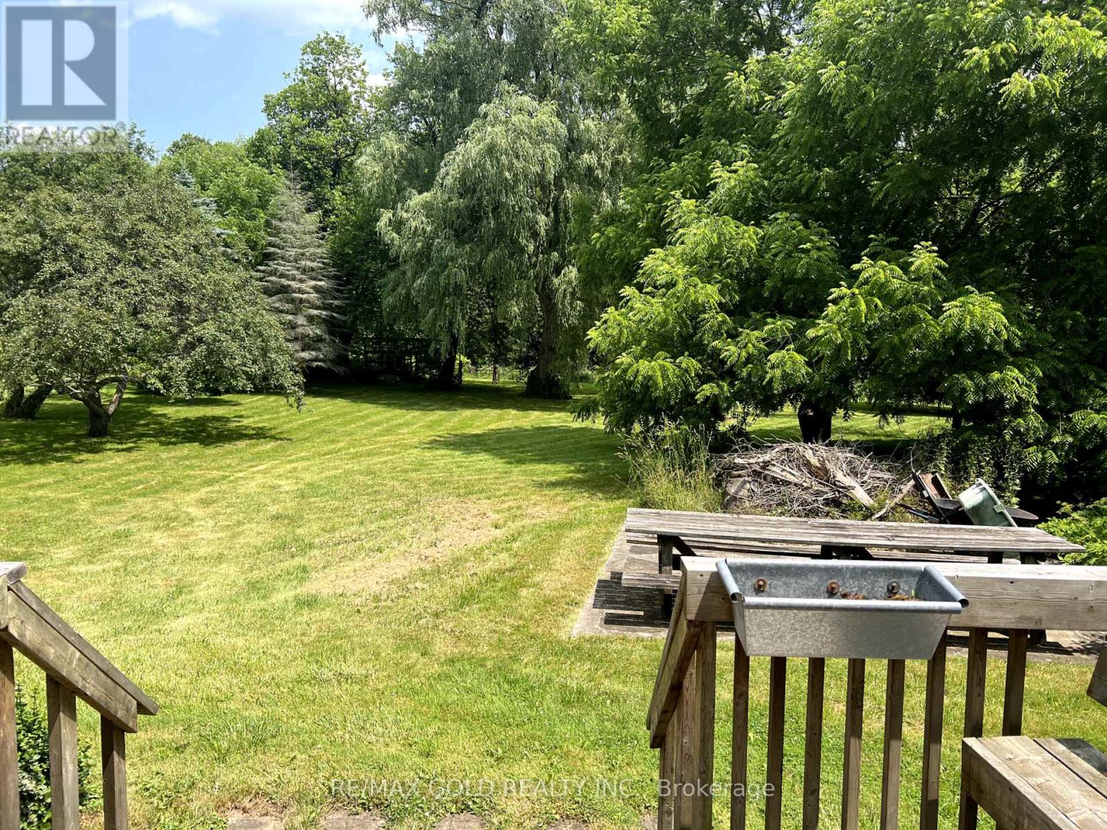 179 Ferndale Park Road, Caledon, Ontario  L7C 3J7 - Photo 9 - W12286872