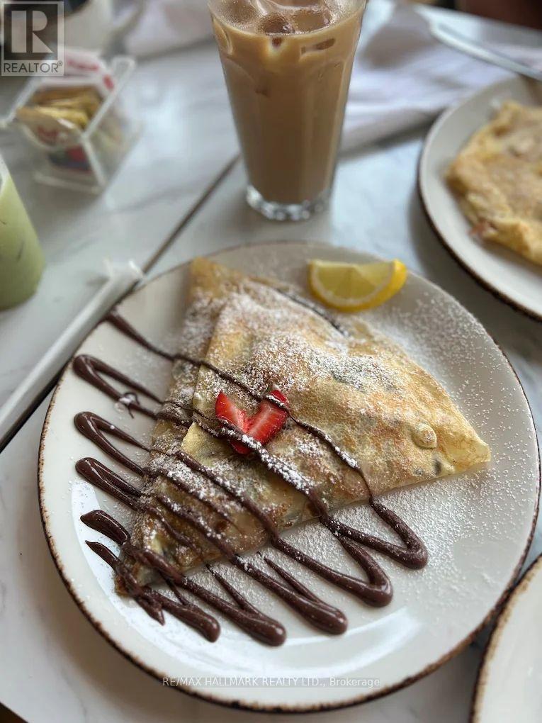 221 Roncesvalles Avenue, Toronto, Ontario  M6R 2L6 - Photo 7 - W12297761