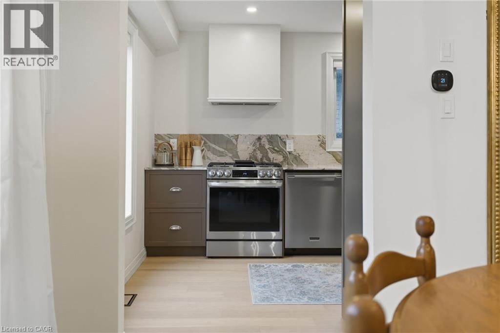 92 Colin Crescent, Hamilton, Ontario  L9A 5H8 - Photo 18 - 40784796