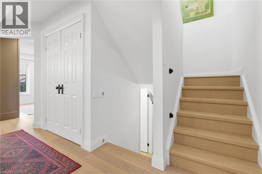 92 Colin Crescent, Hamilton, Ontario  L9A 5H8 - Photo 19 - 40784796