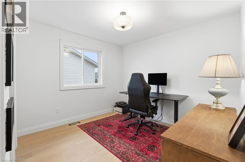 92 Colin Crescent, Hamilton, Ontario  L9A 5H8 - Photo 33 - 40784796