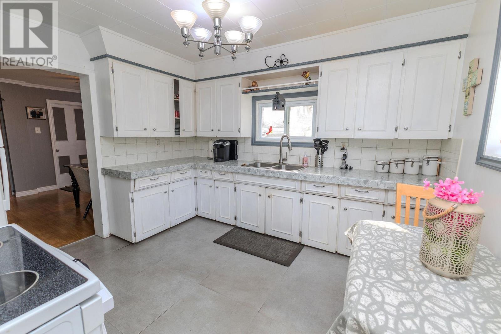 337 North St, Sault Ste. Marie, Ontario  P6B 2A7 - Photo 17 - SM253145