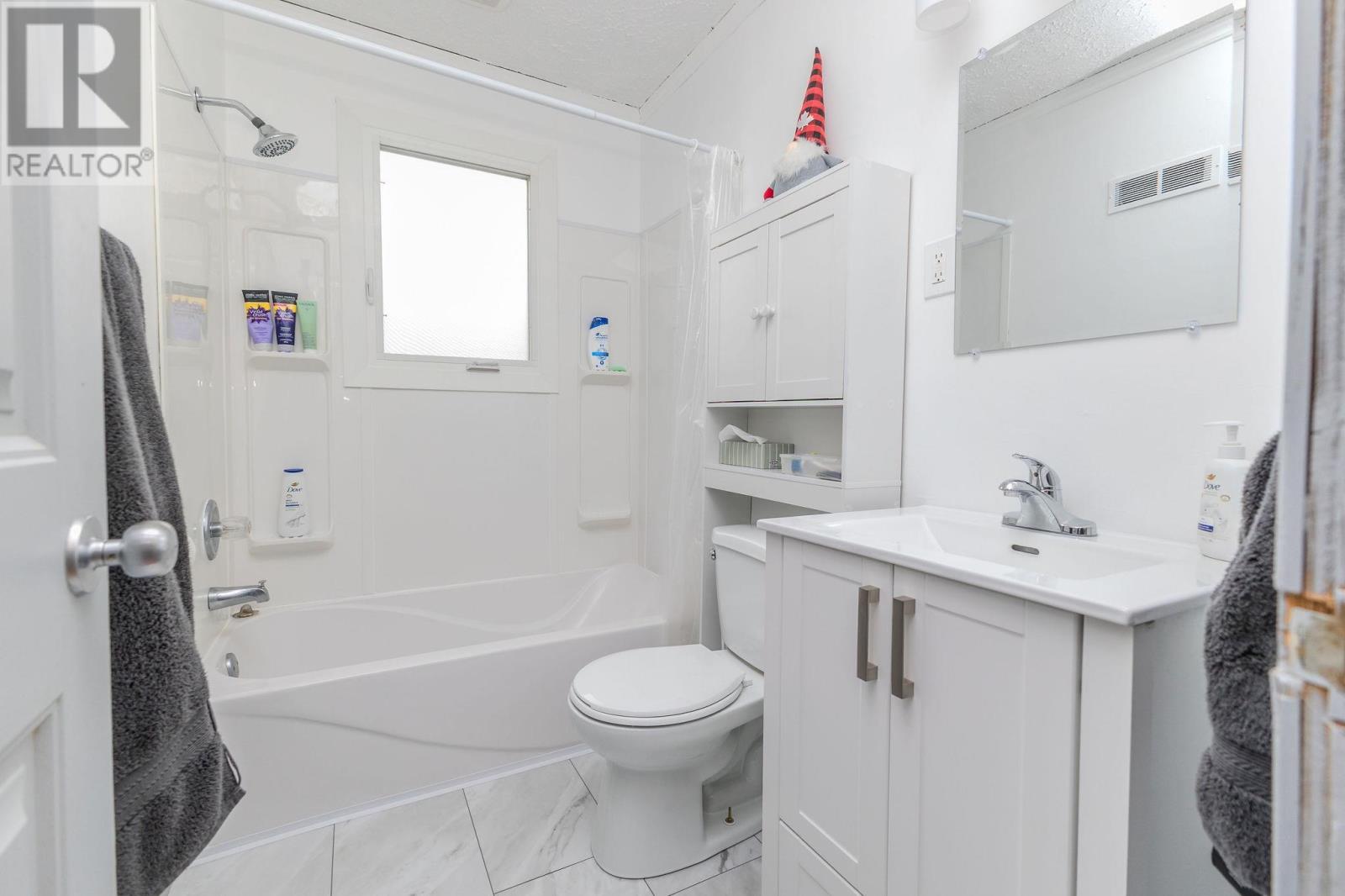 561 Charles St, Sault Ste. Marie, Ontario  P6C 3M1 - Photo 15 - SM253149