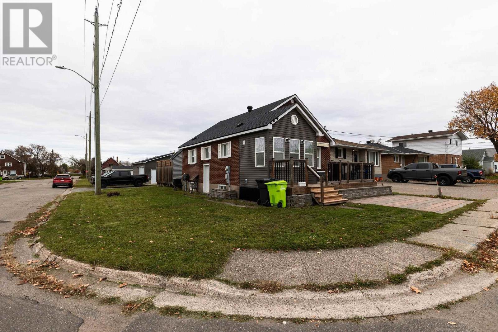 561 Charles St, Sault Ste. Marie, Ontario  P6C 3M1 - Photo 40 - SM253149