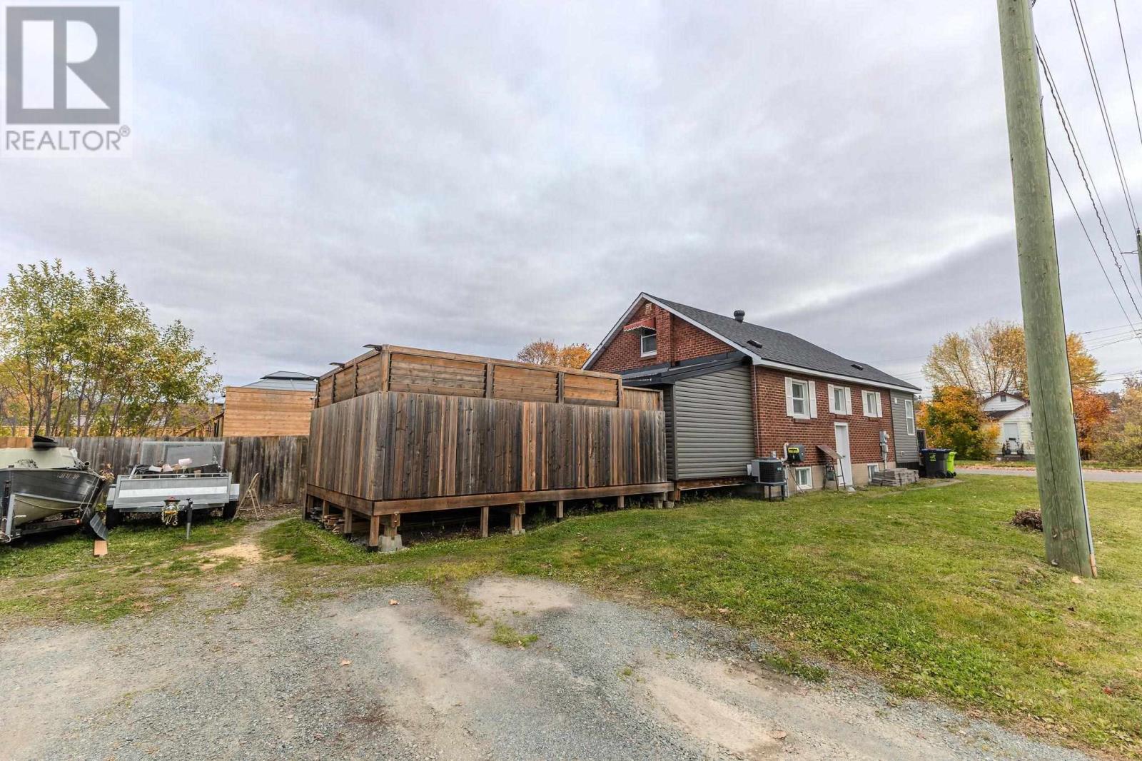 561 Charles St, Sault Ste. Marie, Ontario  P6C 3M1 - Photo 33 - SM253149