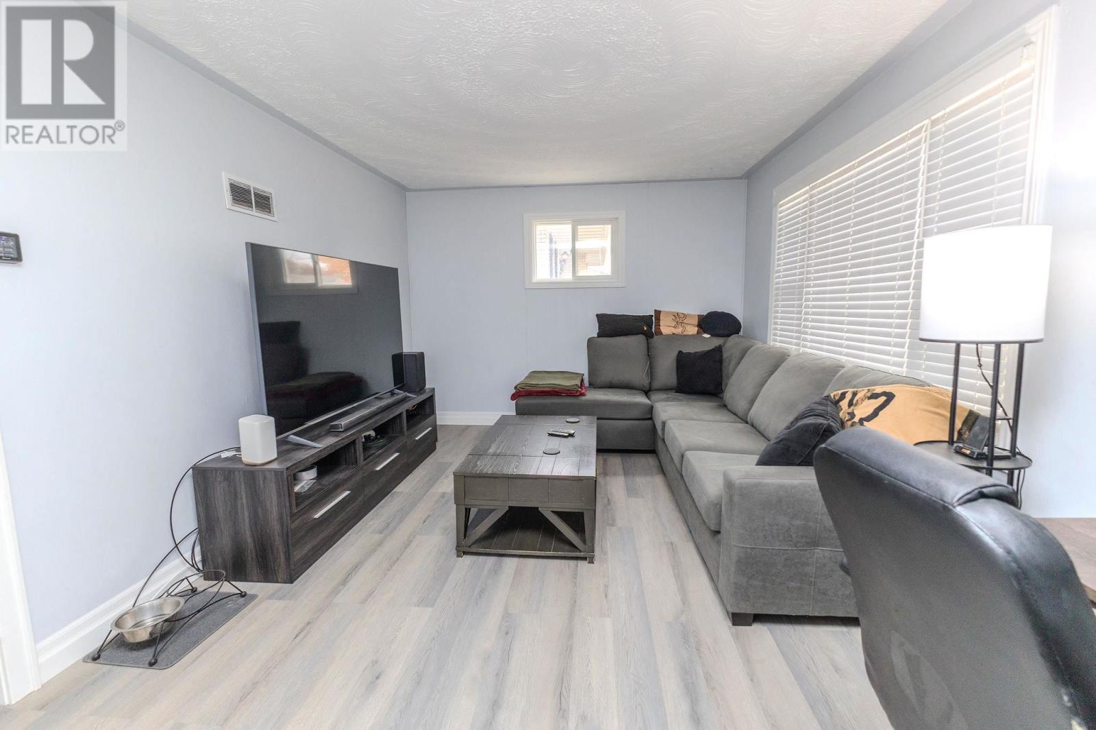 561 Charles St, Sault Ste. Marie, Ontario  P6C 3M1 - Photo 5 - SM253149