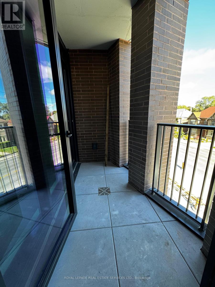 233 - 1734 Bayview Avenue, Toronto, Ontario  M4G 3C4 - Photo 9 - C12498192