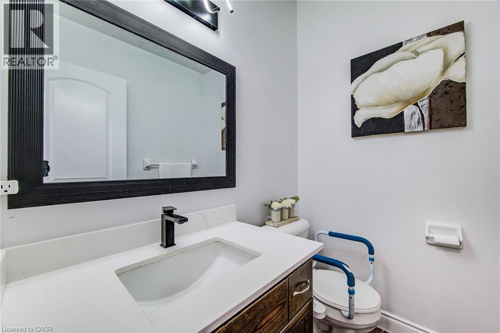 617 Thornhill Drive, Waterloo, Ontario  N2T 0A9 - Photo 14 - 40784845