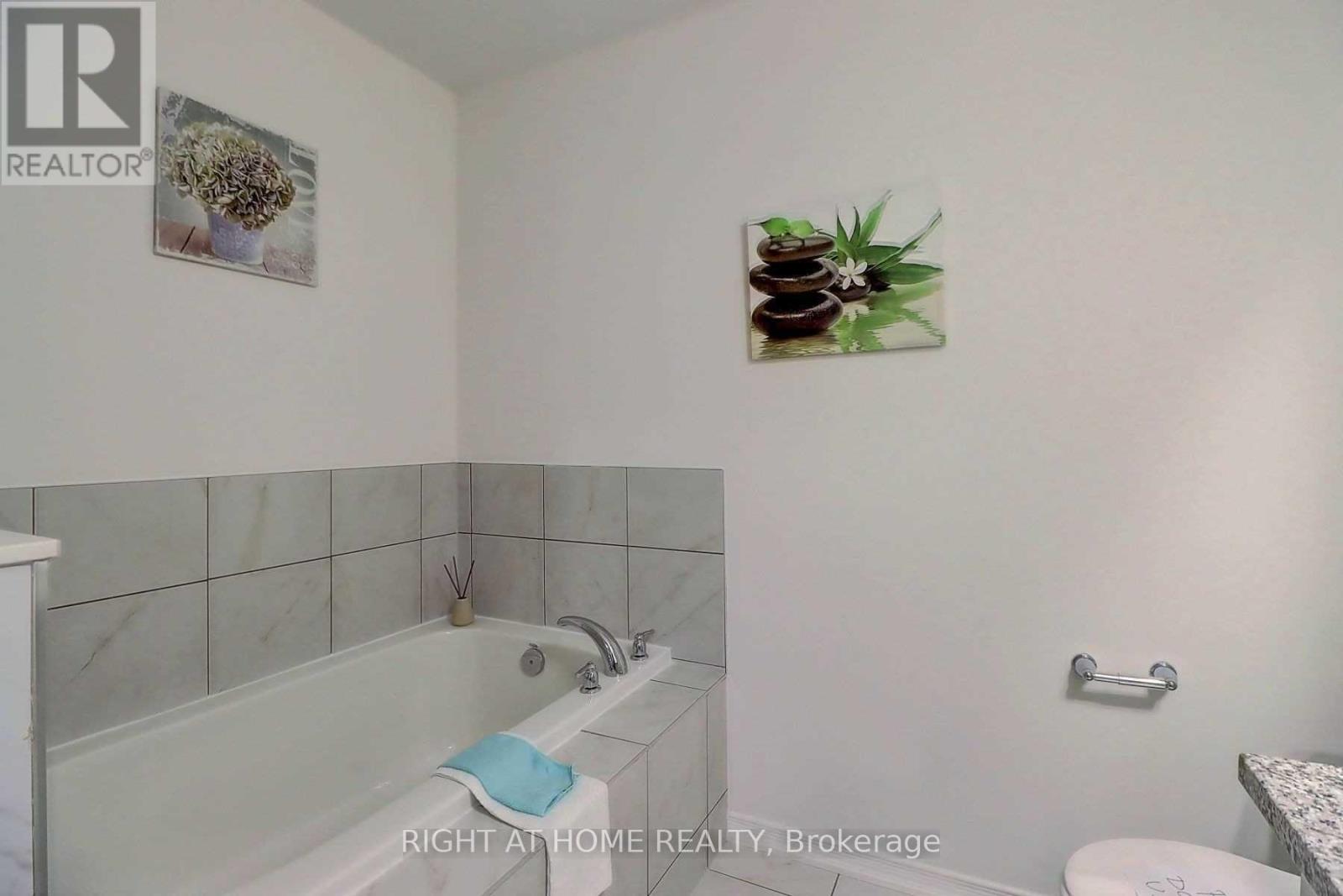 2552 Earleville Path, Oshawa, Ontario  L1L 0P9 - Photo 14 - E12498182