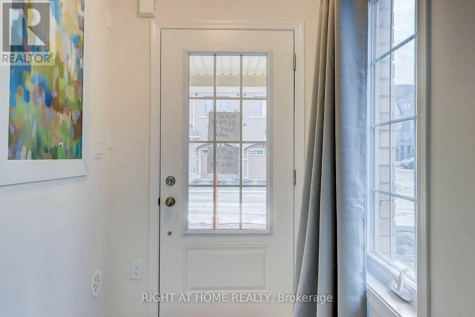 2552 Earleville Path, Oshawa, Ontario  L1L 0P9 - Photo 2 - E12498182