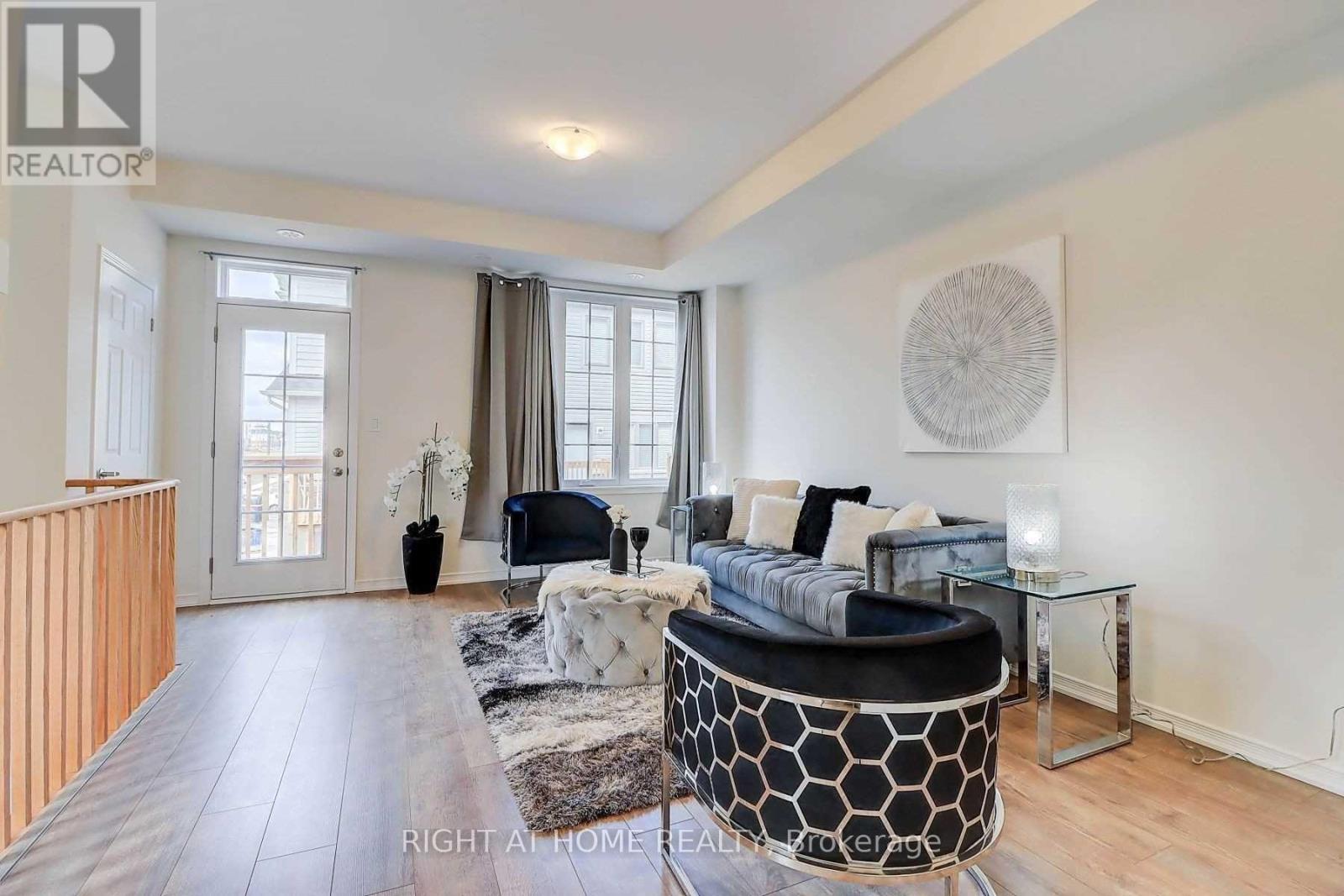 2552 Earleville Path, Oshawa, Ontario  L1L 0P9 - Photo 3 - E12498182