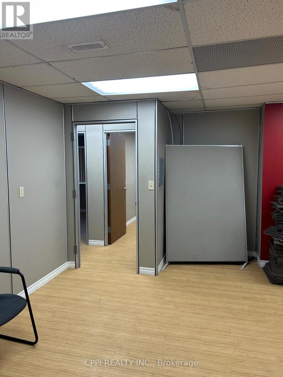 208 - 650 King Street E, Oshawa, Ontario  L1H 1G5 - Photo 2 - E12498190