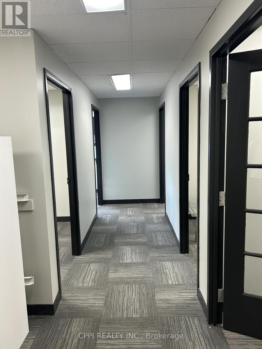 220 - 650 King Street E, Oshawa, Ontario  L1H 1G5 - Photo 2 - E12498194