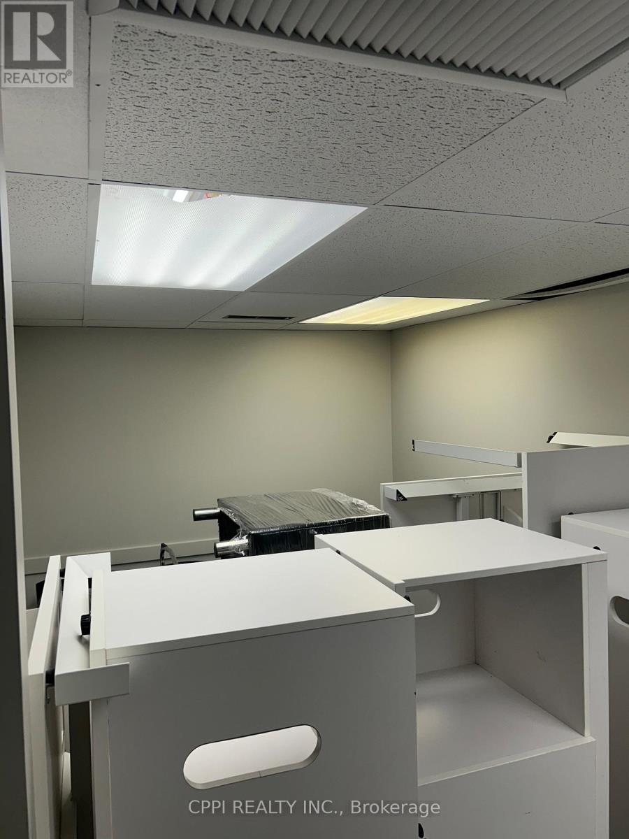 220 - 650 King Street E, Oshawa, Ontario  L1H 1G5 - Photo 3 - E12498194