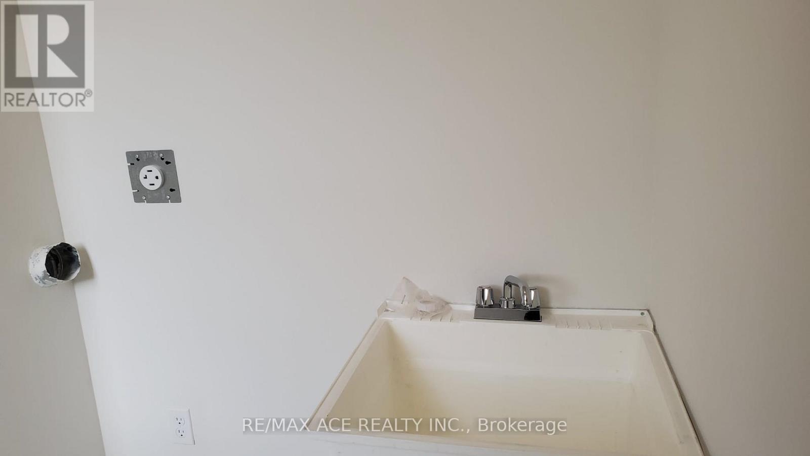 334 Britannia Avenue, Oshawa (Windfields), Ontario  L1L 0L8 - Photo 10 - E12498202