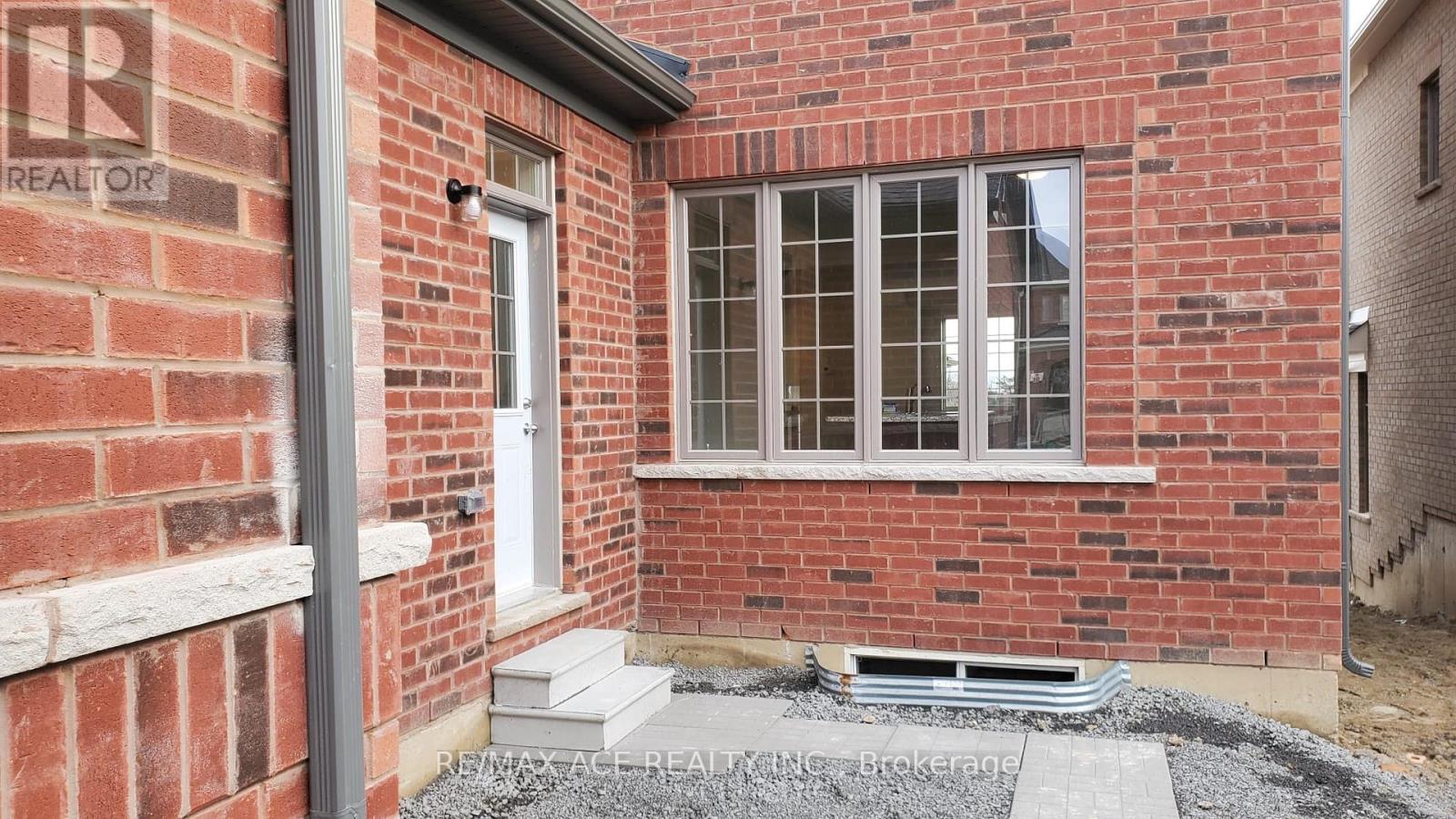 334 Britannia Avenue, Oshawa (Windfields), Ontario  L1L 0L8 - Photo 11 - E12498202