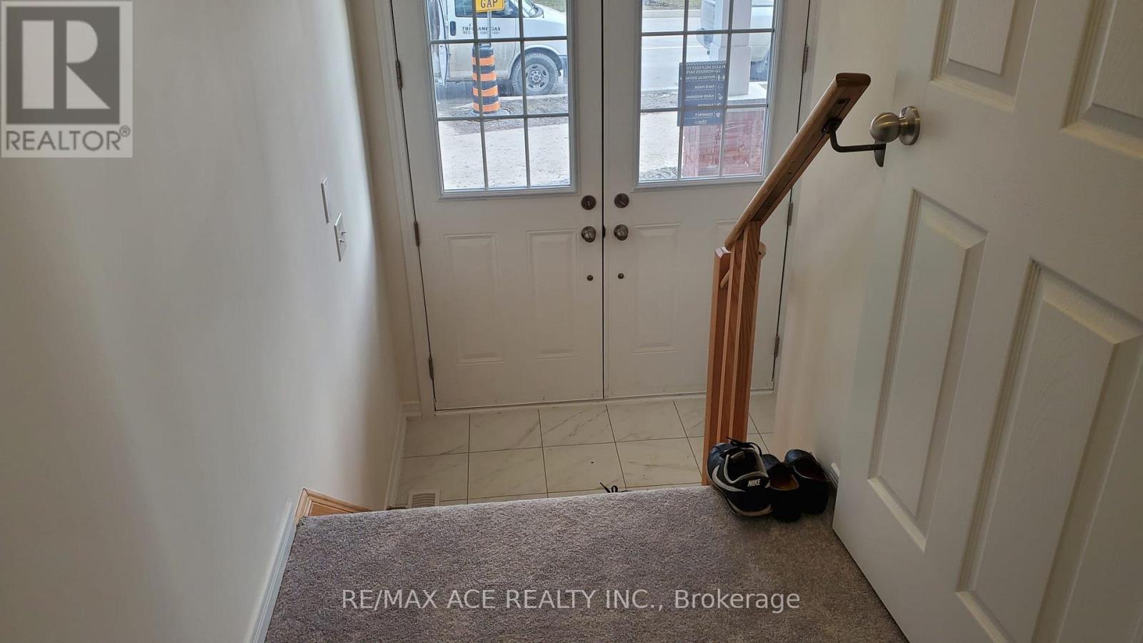 334 Britannia Avenue, Oshawa (Windfields), Ontario  L1L 0L8 - Photo 2 - E12498202