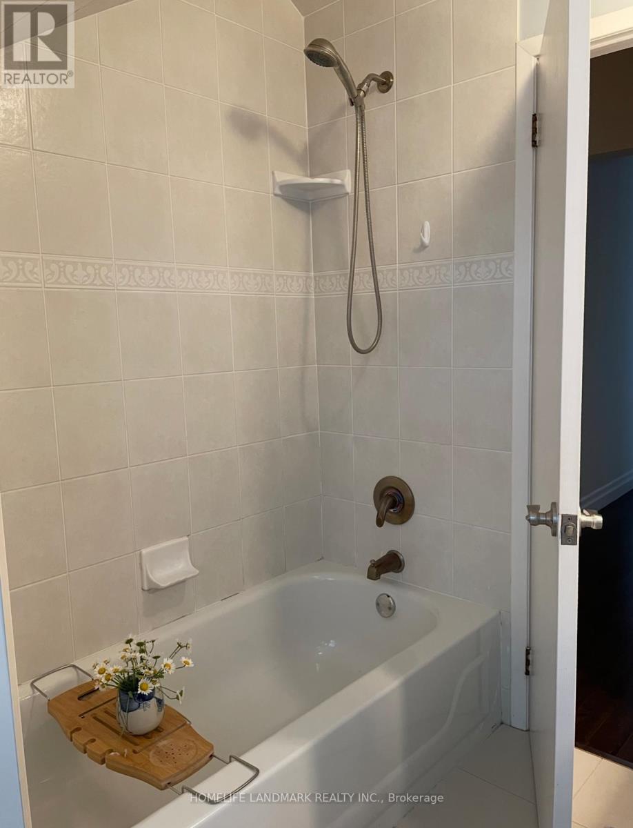 15 Station Lane, Markham, Ontario  L3R 1R4 - Photo 33 - N12498188