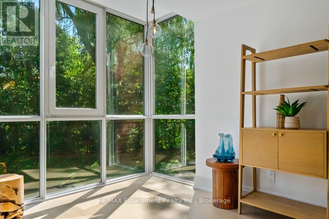 103 - 40 Old Mill Road, Oakville, Ontario  L6J 7W2 - Photo 19 - W12498242