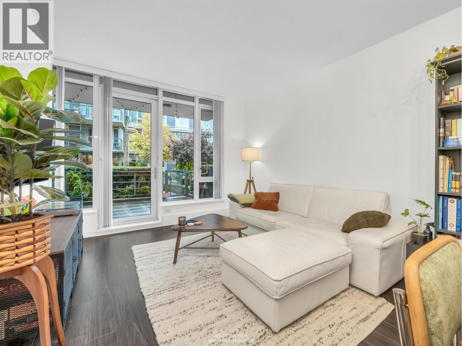 106 3162 Riverwalk Avenue, Vancouver, British Columbia  V5S 0B7 - Photo 2 - R3060442