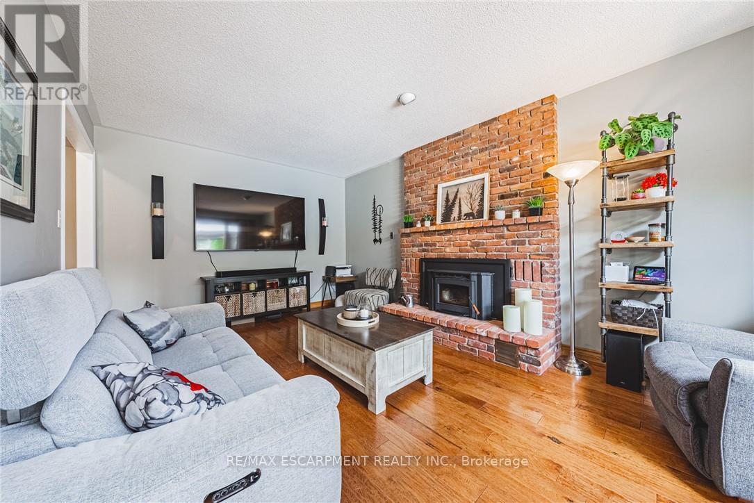 185 Comfort Court, Hamilton (Allison), Ontario  L0R 1W0 - Photo 12 - X12498196