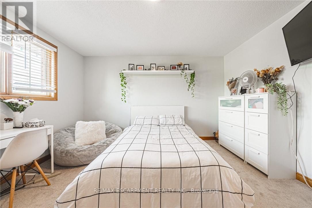 185 Comfort Court, Hamilton (Allison), Ontario  L0R 1W0 - Photo 20 - X12498196