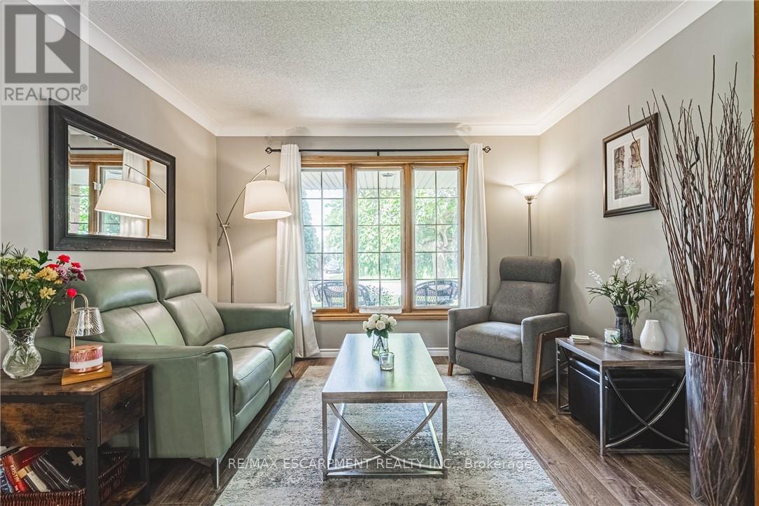 185 Comfort Court, Hamilton (Allison), Ontario  L0R 1W0 - Photo 8 - X12498196