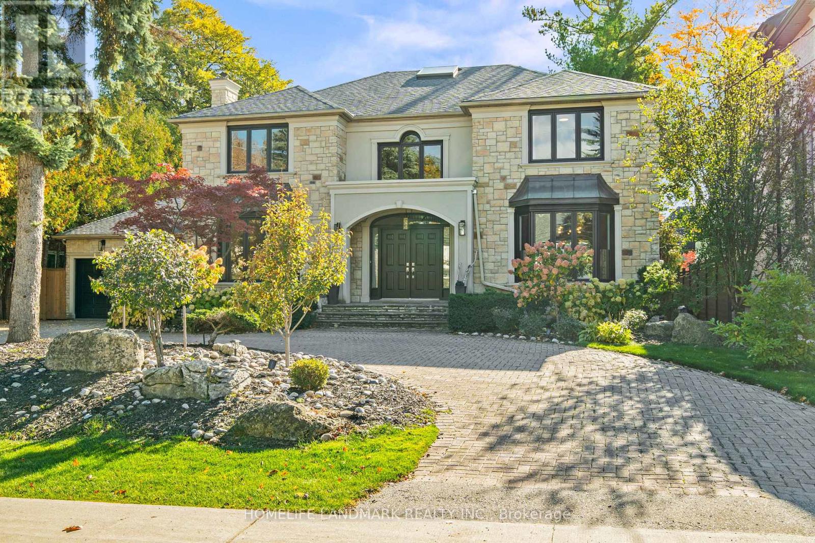 151 Highland Crescent, Toronto, Ontario  M2L 1H2 - Photo 2 - C12413848