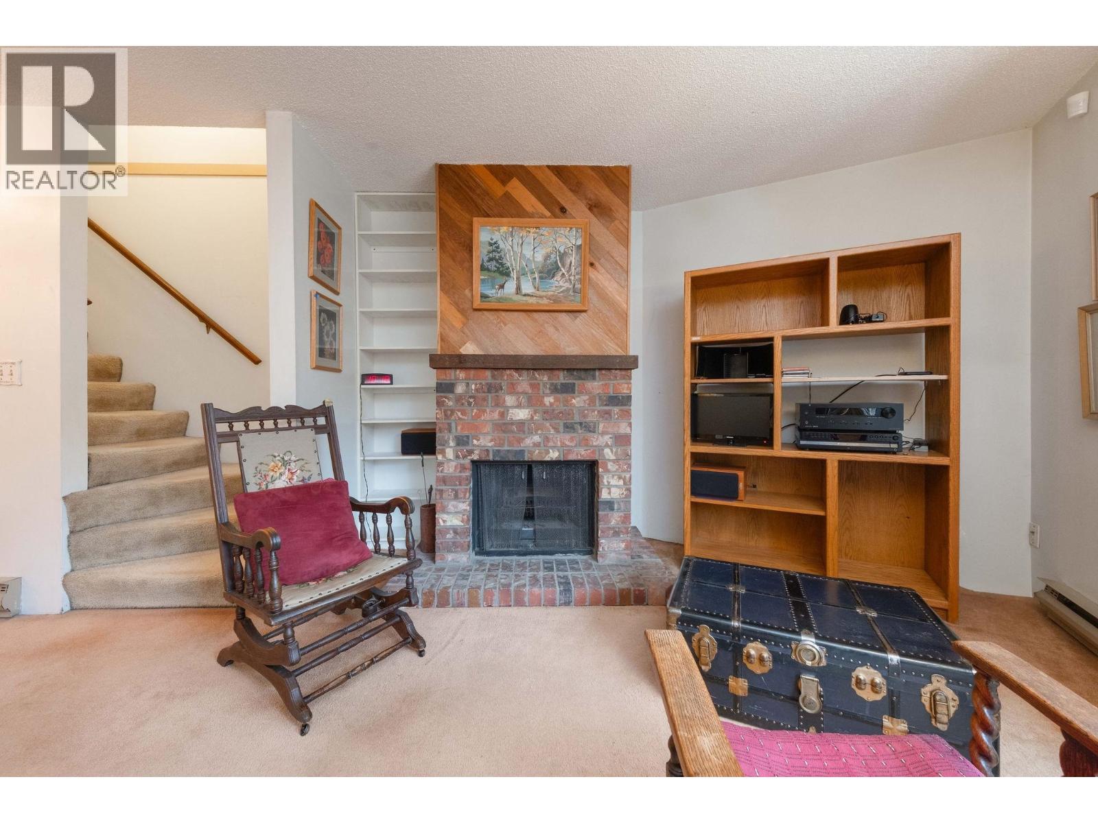 14 251 W 14th Street, North Vancouver, British Columbia  V7M 1P4 - Photo 3 - R3063790