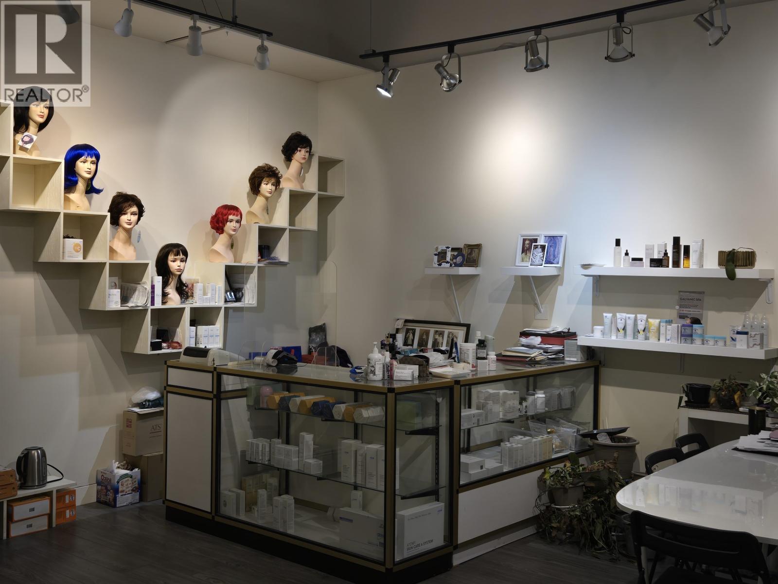 103 3-4501 North Road, Burnaby, British Columbia  V3N 4R7 - Photo 8 - C8073521