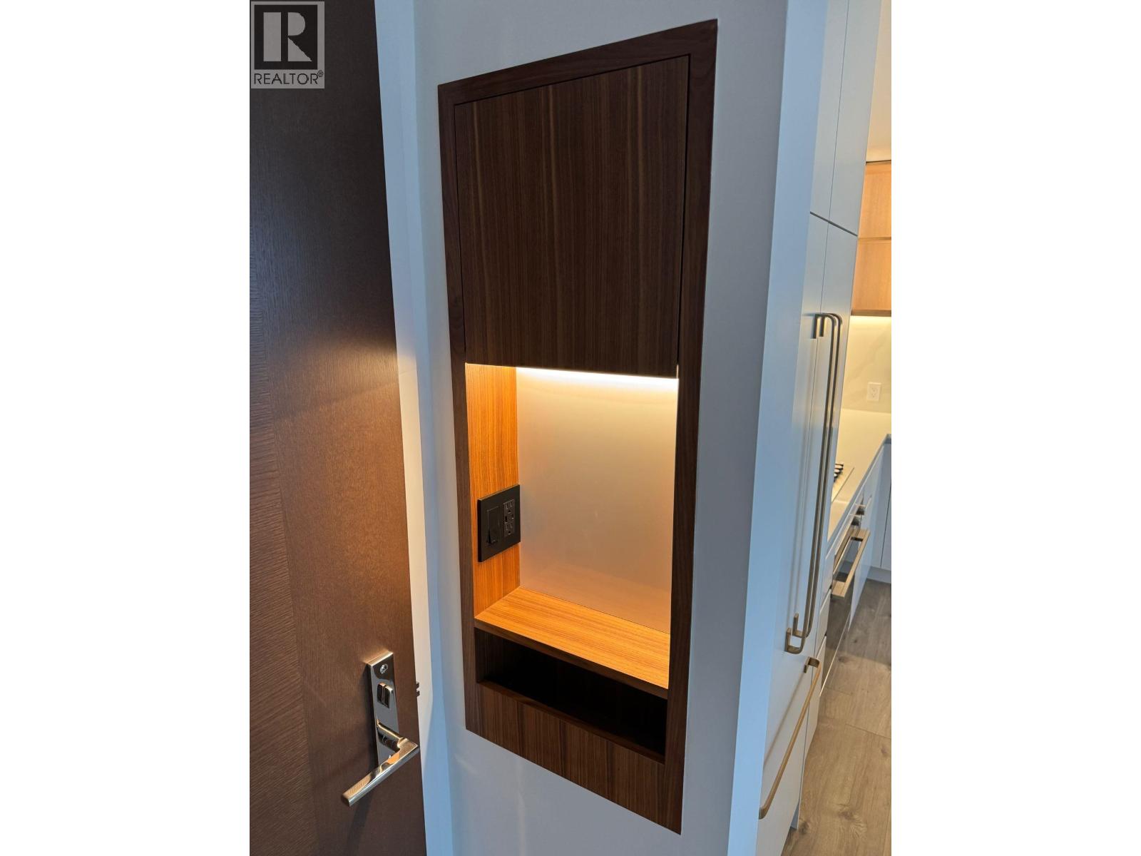 4007 720 Farrow Street, Coquitlam, British Columbia  V3J 0P3 - Photo 6 - R3063600