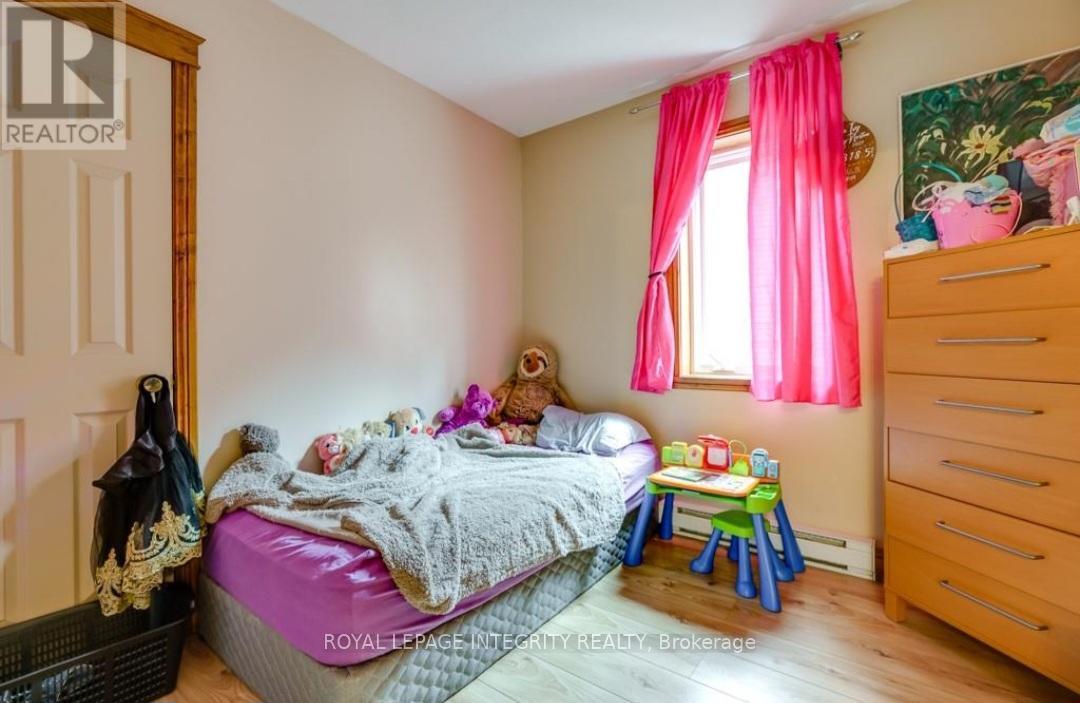 133 Chevrier Avenue, Cornwall, Ontario  K6H 1R9 - Photo 4 - X12498236