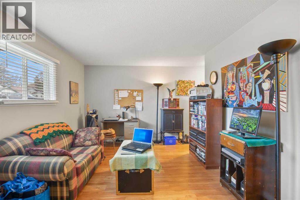 101-304, 5904 51 Avenue, Red Deer, Alberta  T4N 4H9 - Photo 3 - A2268103