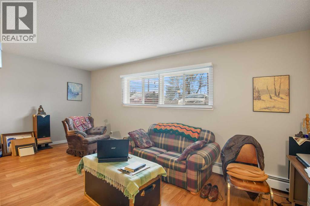 101-304, 5904 51 Avenue, Red Deer, Alberta  T4N 4H9 - Photo 2 - A2268103