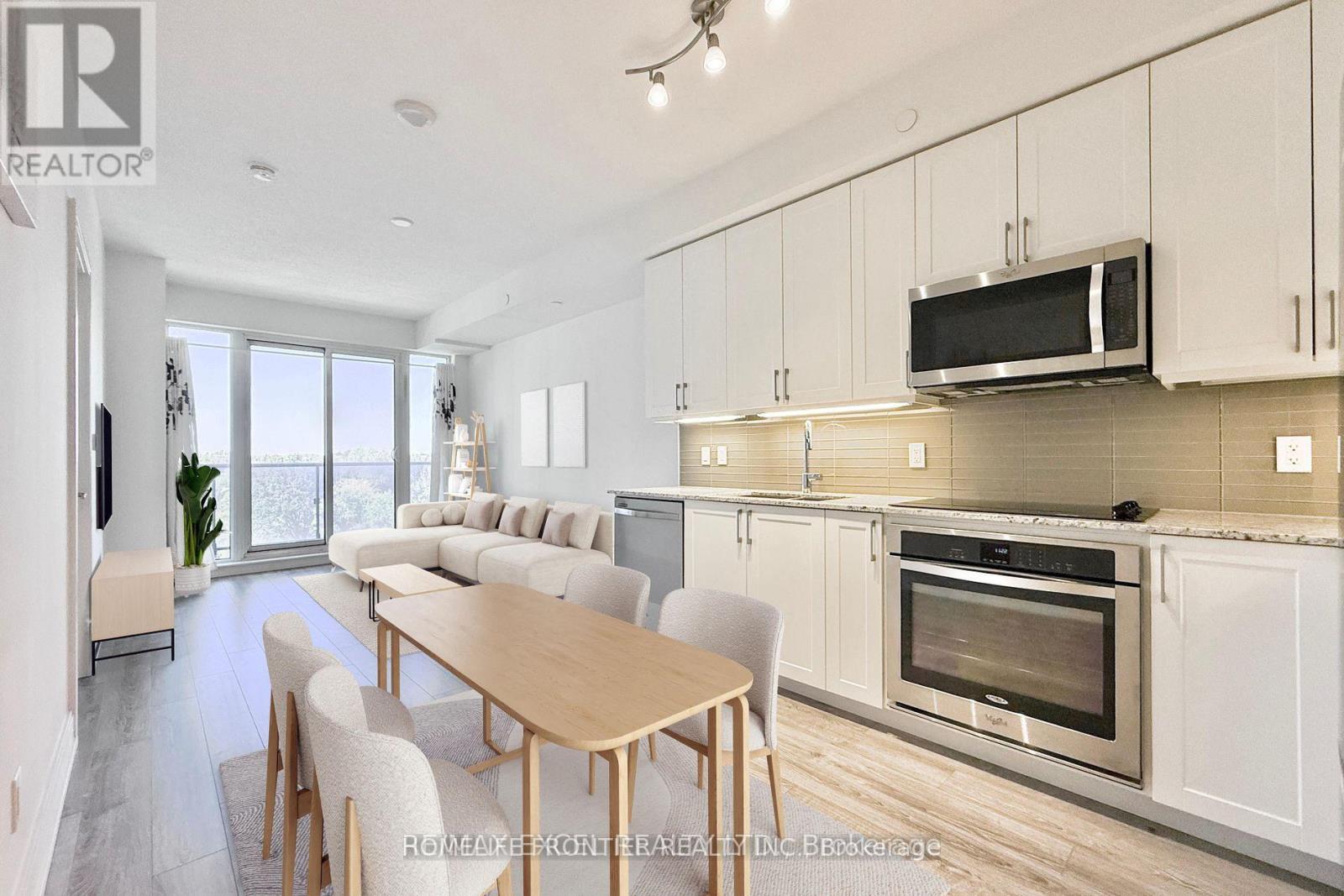 606 - 9600 Yonge Street, Richmond Hill, Ontario  L4C 0X3 - Photo 14 - N12498138