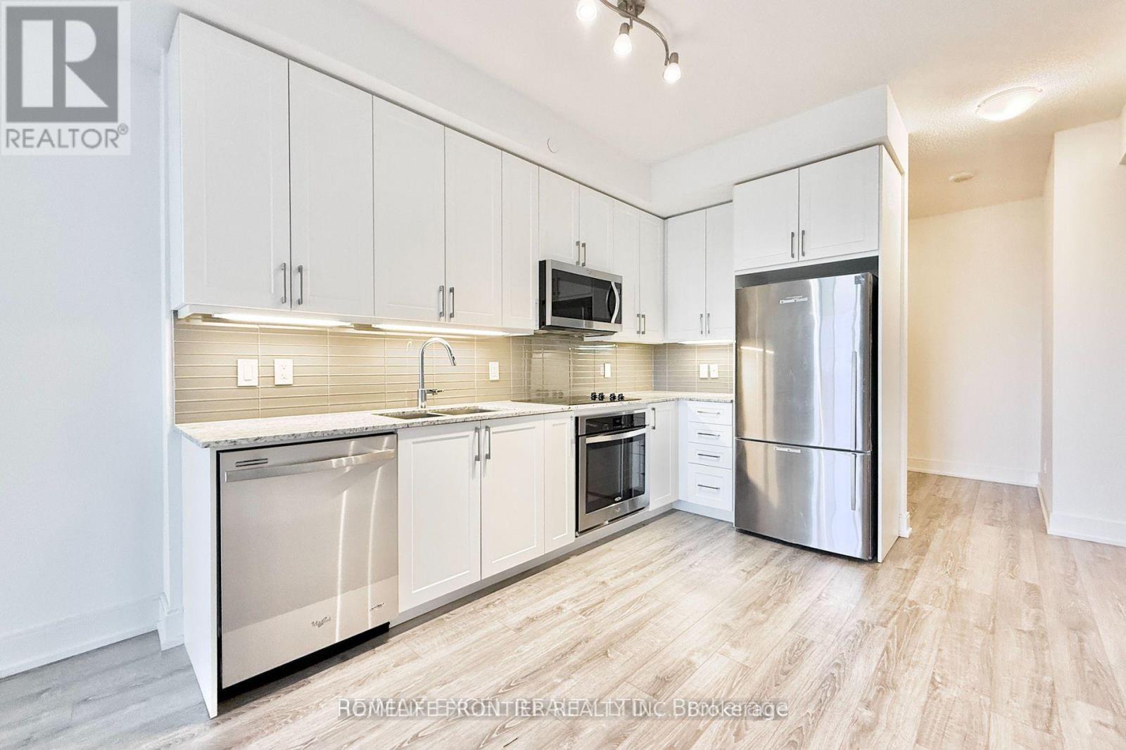 606 - 9600 Yonge Street, Richmond Hill, Ontario  L4C 0X3 - Photo 16 - N12498138