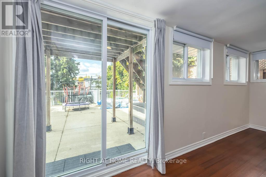 Lower - 494 Northcliffe Boulevard, Toronto, Ontario  M6E 3L5 - Photo 10 - C12498244