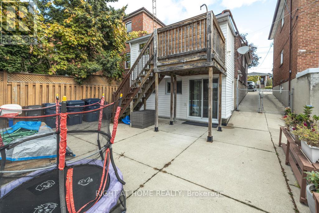 Lower - 494 Northcliffe Boulevard, Toronto, Ontario  M6E 3L5 - Photo 16 - C12498244