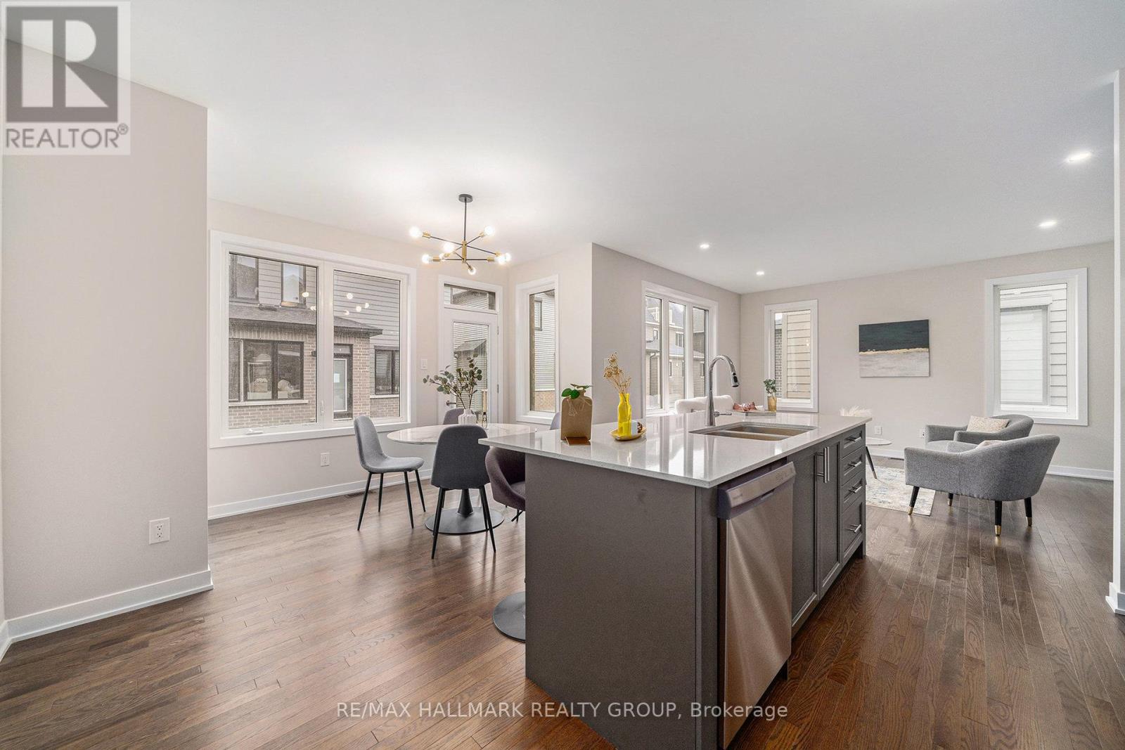 173 Conservancy Drive, Ottawa, Ontario  K2J 7L8 - Photo 10 - X12477551