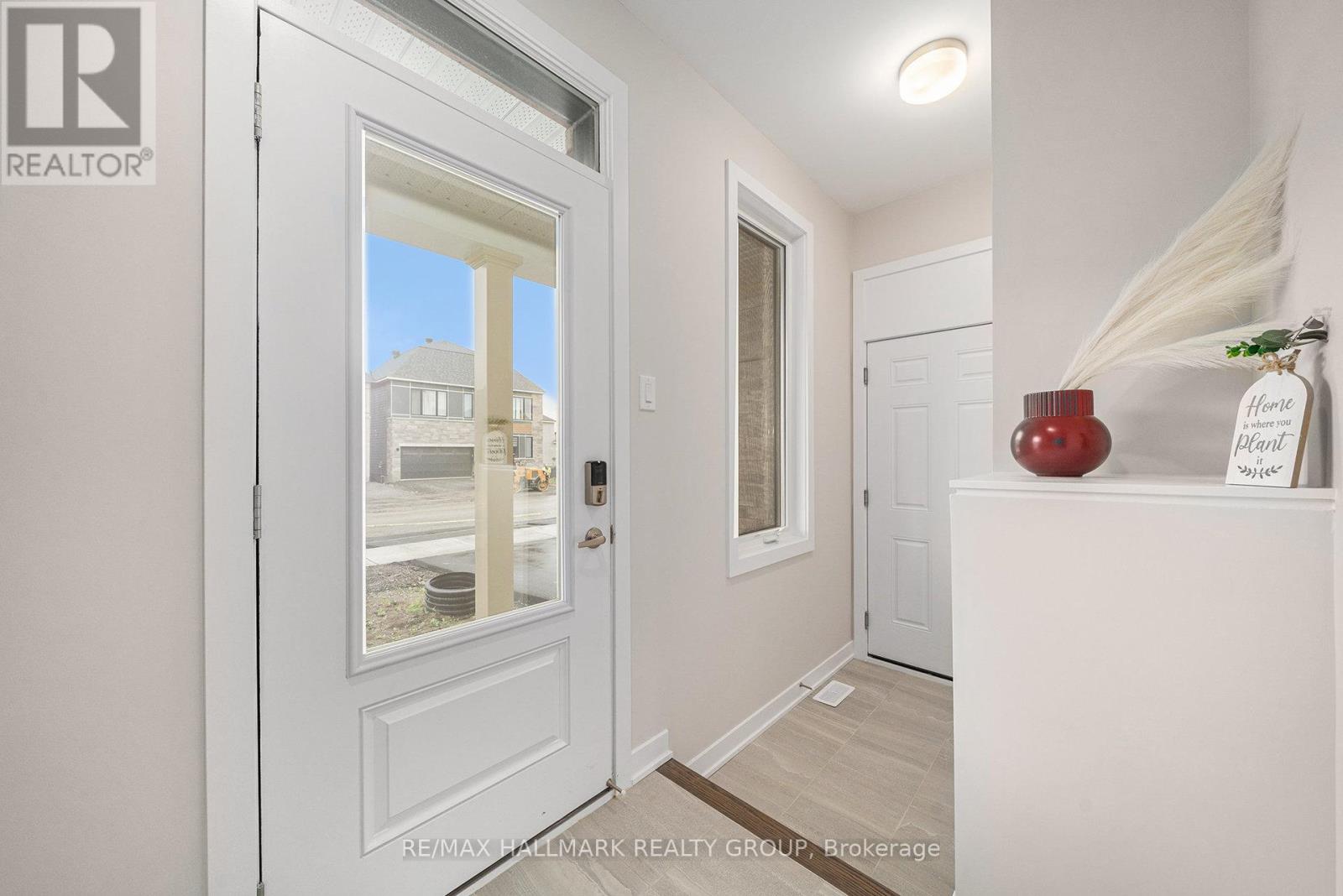 173 Conservancy Drive, Ottawa, Ontario  K2J 7L8 - Photo 4 - X12477551