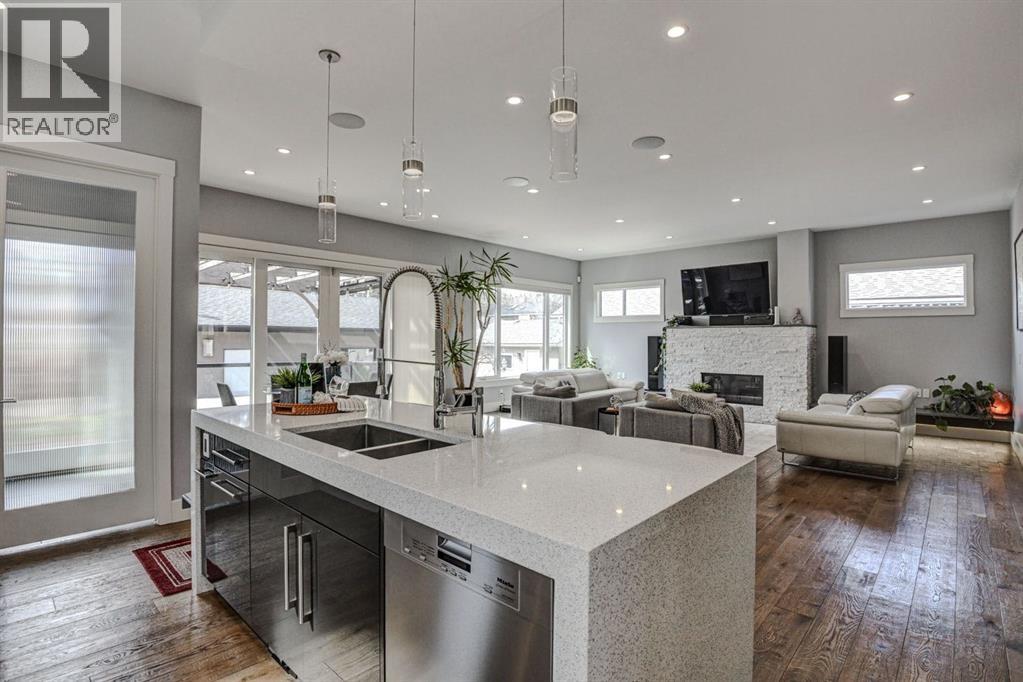 411 9 Street Ne, Calgary, Alberta  T2E 4K2 - Photo 8 - A2242383